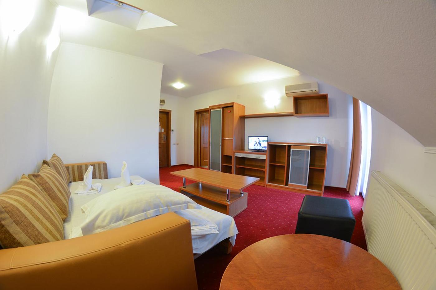 Hotel Pensiune Valentina à Râmnicu Vâlcea Extérieur photo