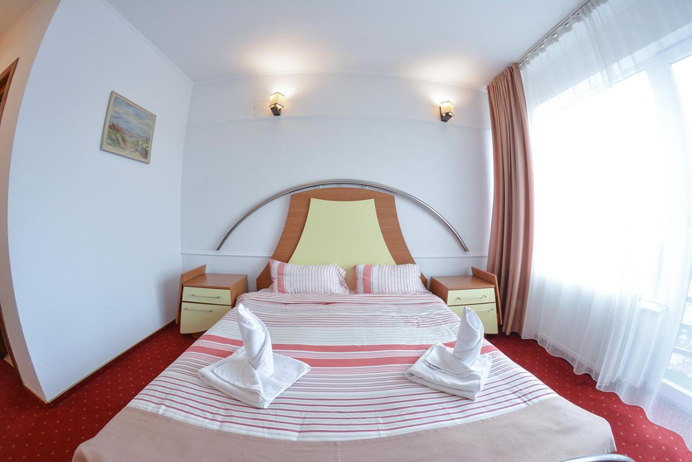 Hotel Pensiune Valentina à Râmnicu Vâlcea Extérieur photo
