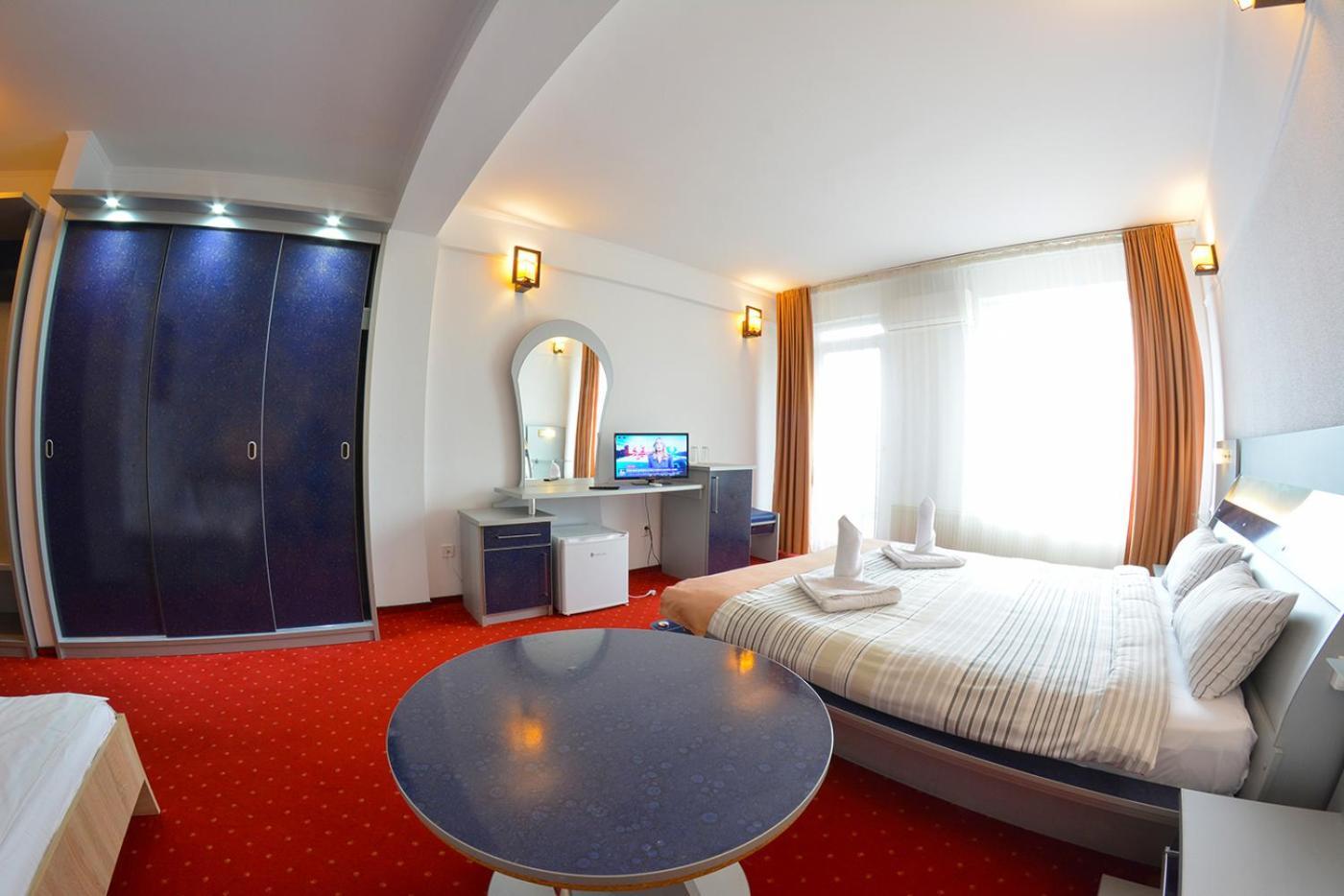 Hotel Pensiune Valentina à Râmnicu Vâlcea Extérieur photo