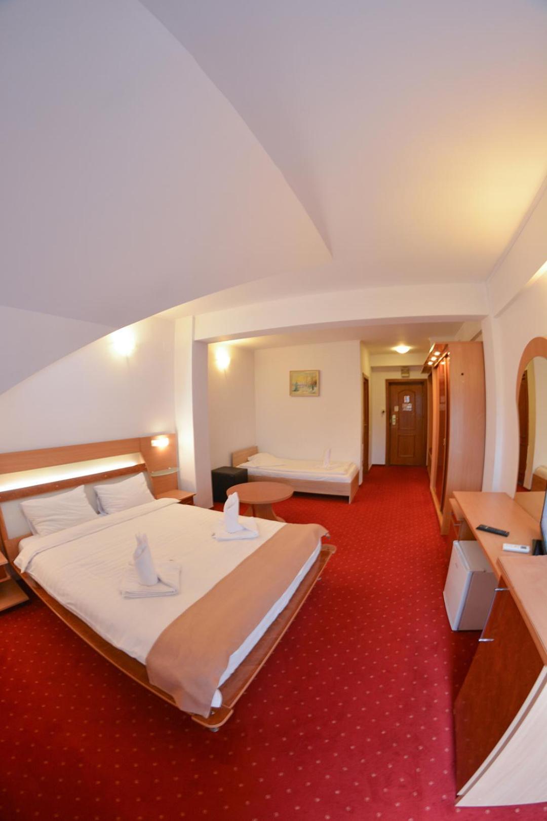 Hotel Pensiune Valentina à Râmnicu Vâlcea Extérieur photo
