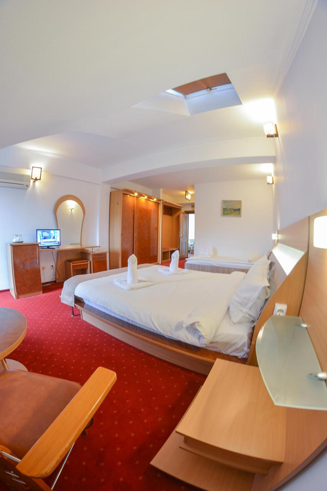 Hotel Pensiune Valentina à Râmnicu Vâlcea Extérieur photo